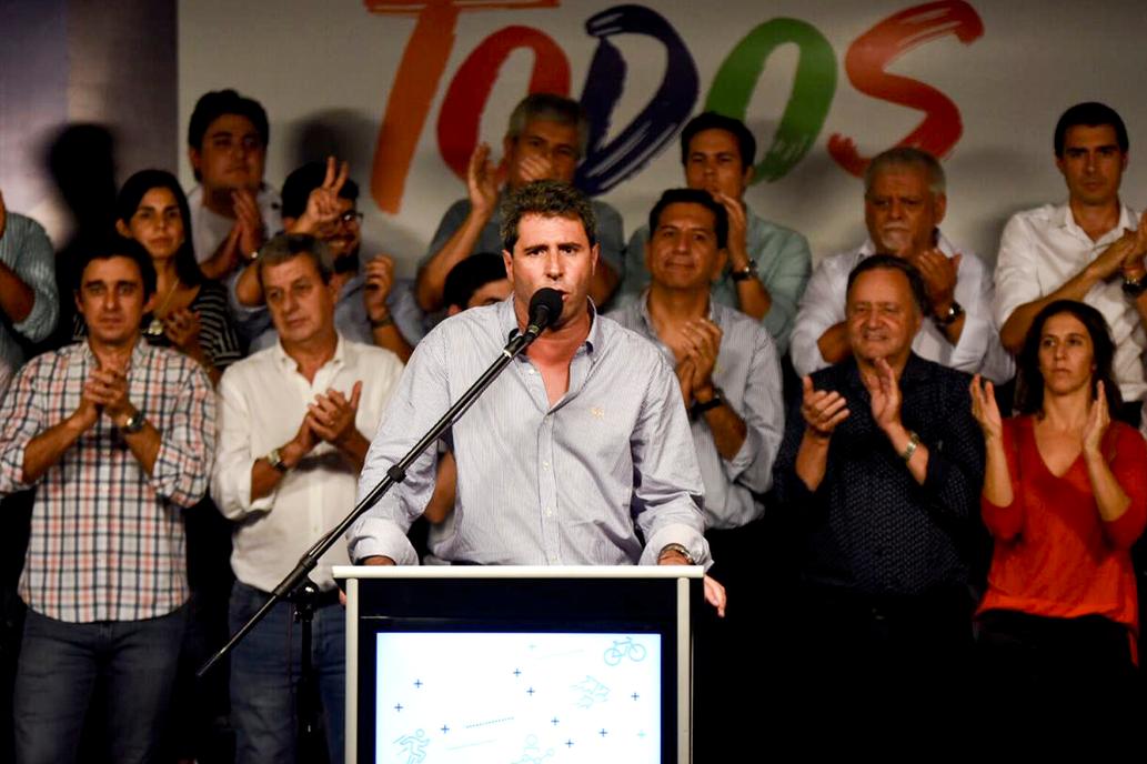 Sergio Uñac celebró su triunfo en las primarias de San Juan