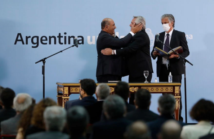 Con nuevo gabinete, Alberto Fernández anunciará aperturas a las restricciones e incentivos económicos