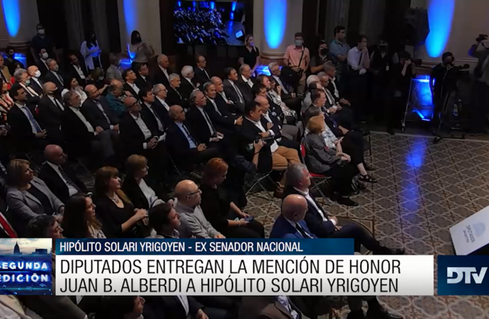 Diputados reconoció a Hipólito Solari Yrigoyen con la mención de honor “Juan B. Alberdi”