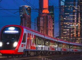 La polémica compra de trenes a Rusia quedó frenada por las sanciones bancarias