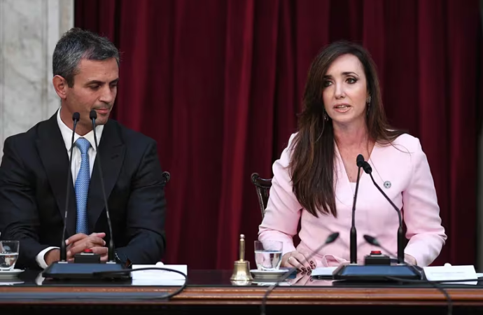 Menem y Villarruel aumentaron 30% la dieta de los diputados y senadores