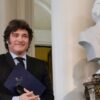Milei inauguró un busto de Carlos Menem en la Casa Rosada