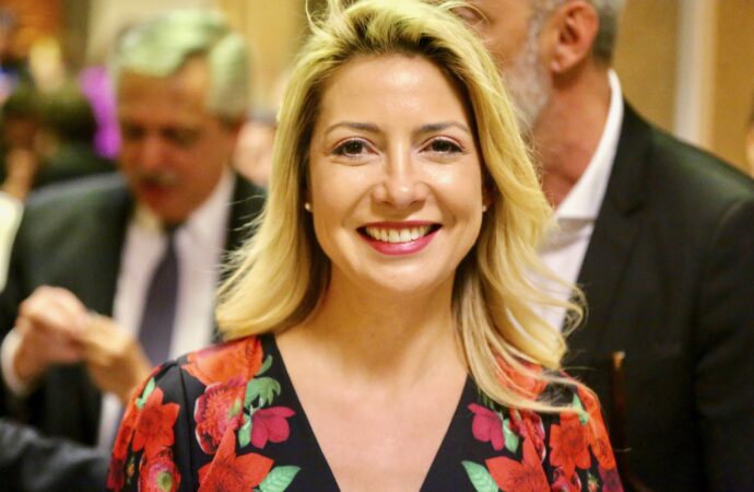 Fabiola Yañez deberá entregar su teléfono celular a la fiscalía