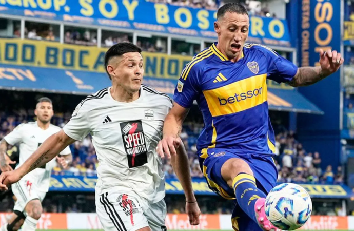 Boca igualó con Riestra y se fue con insultos de La Bombonera