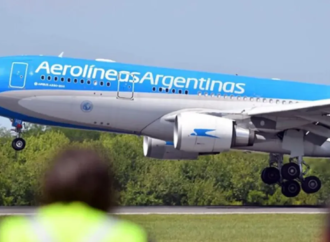 El Gobierno va por Aerolíneas Argentinas