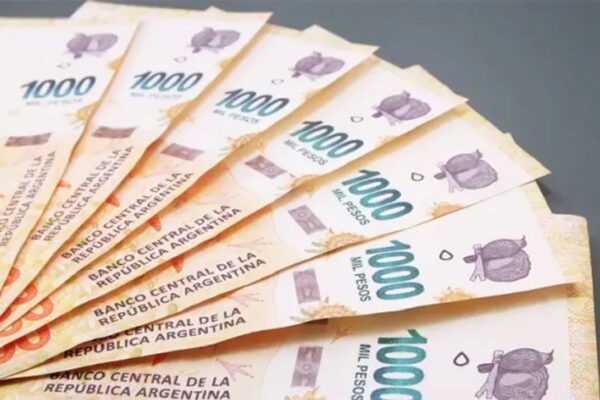 Las tasas de los plazos fijos no paran de subir y ya hay entidades que pagan 55%: todos los detalles, banco por banco